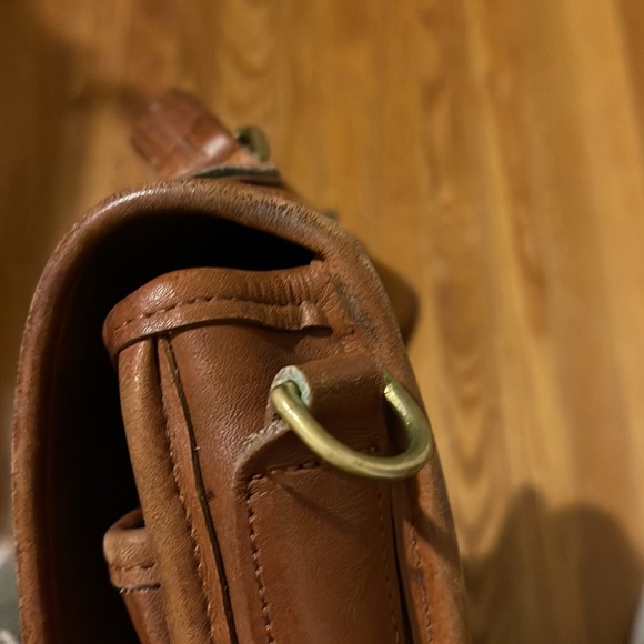 COACH Vintage 90s USA Station Slim Classic British Tan Cognac Leather Messenger - Picture 14 of 16